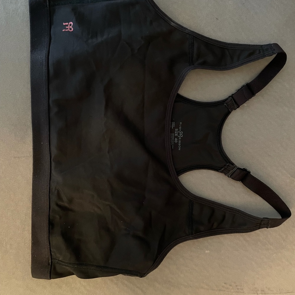 Sports bra